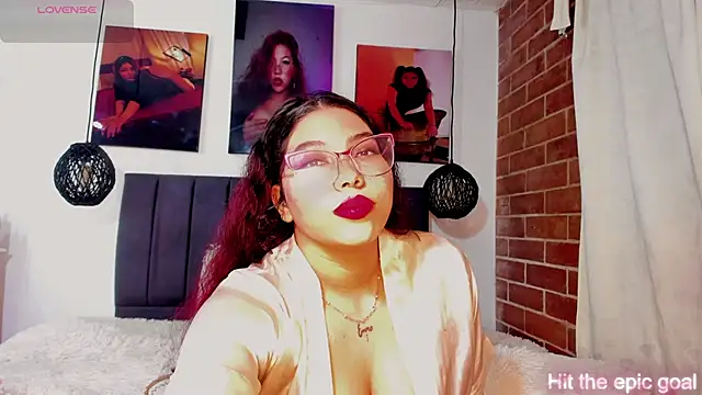 Snapshot of kyliejenner_hot chatting on February 2026 02:40:01 AM kyliejenner hot online show from February 2026 02:40:01 AM