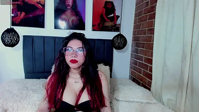 Snapshot of kyliejenner_hot chatting on May 2026 02:52:01 AM kyliejenner hot online show from May 2026 02:52:01 AM