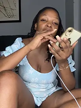 slimcateee online show from October 2025 05:31:01 PM