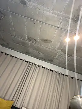 slimcateee online show from April 2026 05:25:01 AM