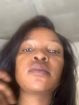 Snapshot of slimcateee chatting on June 2026 07:02:02 AM slimcateee online show from June 2026 07:02:02 AM