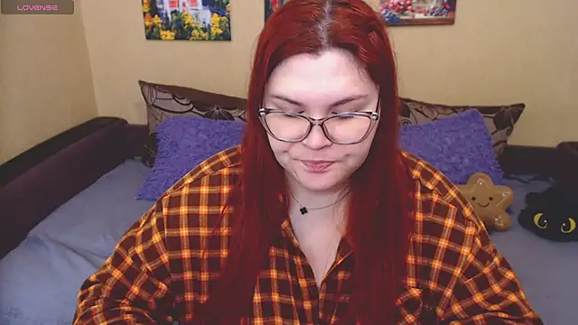Snapshot of JuliaKeln chatting on April 2026 08:18:02 AM JuliaKeln online show from April 2026 08:18:02 AM