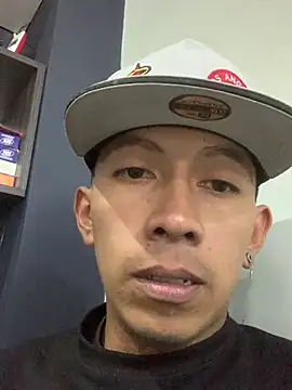 Chocolatito26 online show from February 2025 05:53:01 PM