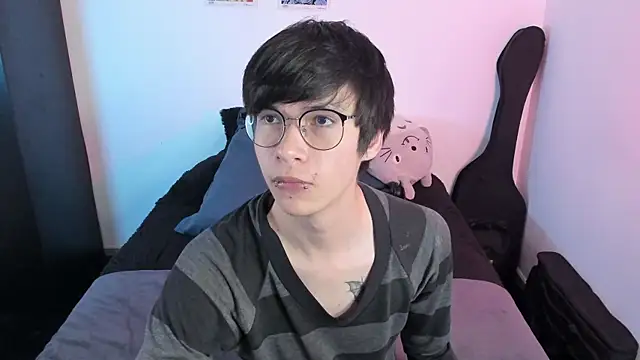 Aventure Twinks online show from November 2025 03:39:01 AM