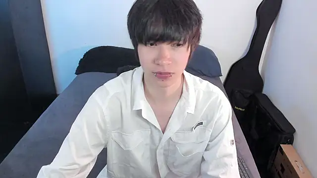 Aventure Twinks online show from April 2026 10:34:02 PM
