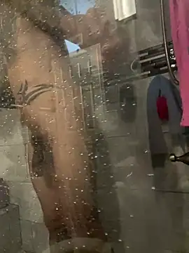 RoodoggXL online show from December 2024 12:52:02 AM