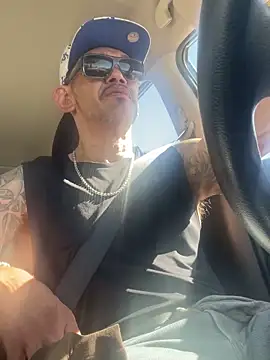 RoodoggXL online show from February 2025 08:08:02 PM