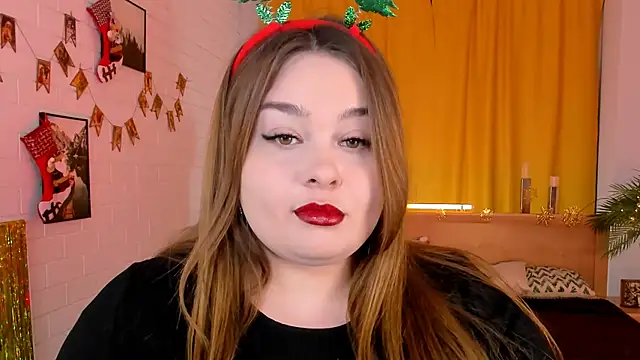 Snapshot of KimberlyMaran chatting on December 2024 12:33:01 PM KimberlyMaran online show from December 2024 12:33:01 PM