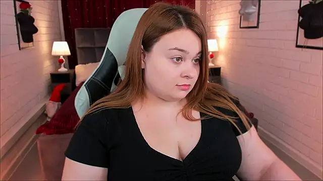 Snapshot of KimberlyMaran chatting on February 2025 09:21:02 AM KimberlyMaran online show from February 2025 09:21:02 AM