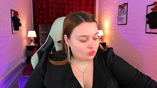 Snapshot of KimberlyMaran chatting on March 2025 09:16:01 AM KimberlyMaran online show from March 2025 09:16:01 AM