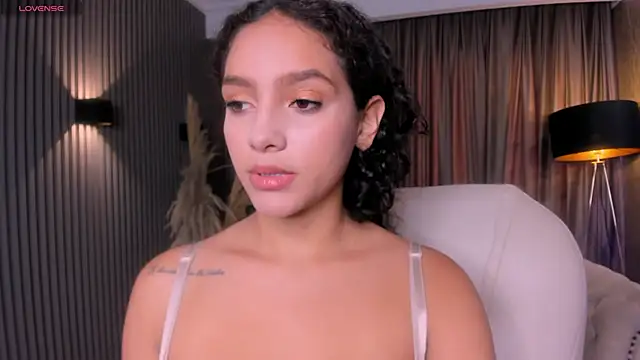 Snapshot of anahi_curlie1 chatting on May 2026 11:59:01 AM anahi curlie1 online show from May 2026 11:59:01 AM