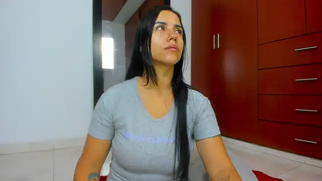 Snapshot of tatiana_big_ass_boobs chatting on February 2025 05:07:01 PM tatiana big ass boobs online show from February 2025 05:07:01 PM