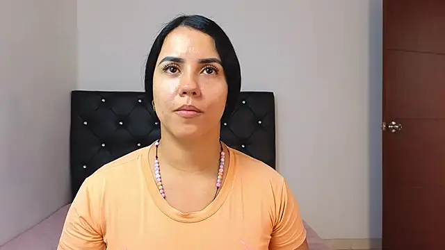 Snapshot of tatiana_big_ass_boobs chatting on December 2025 04:45:02 PM tatiana big ass boobs online show from December 2025 04:45:02 PM