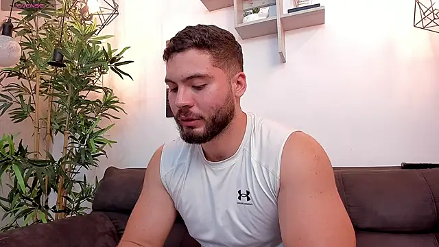 SebastianVilla  online show from November 2025 11:38:02 PM