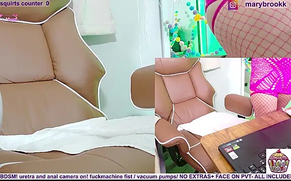 MaryBrook1 online show from April 2026 09:01:01 PM