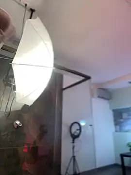 Snapshot of Emilia_Bakerr chatting on December 2024 06:22:02 PM Emilia Bakerr online show from December 2024 06:22:02 PM