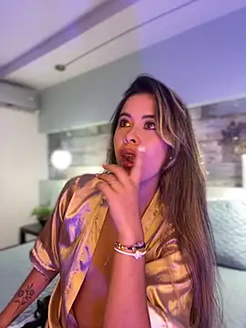 Snapshot of Emilia_Bakerr chatting on February 2025 09:17:01 PM Emilia Bakerr online show from February 2025 09:17:01 PM