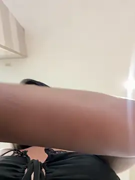 Emilia Bakerr online show from March 2026 07:32:02 PM