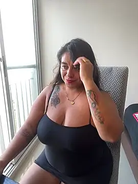 MrsFoucher online show from February 2025 07:49:02 PM