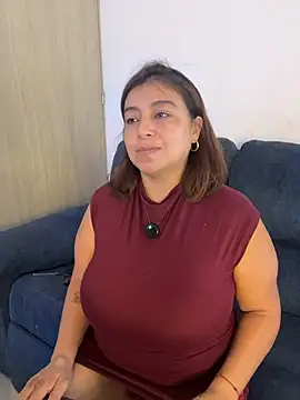 MrsFoucher online show from November 2025 01:25:02 PM