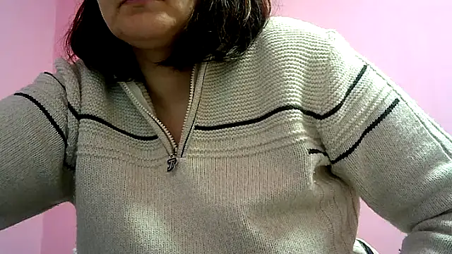 Lucinka1 online show from December 2024 03:22:01 PM