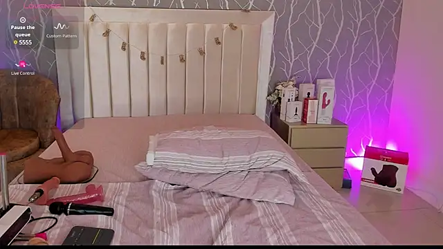 sofiacleyton1 online show from March 2025 07:27:01 PM