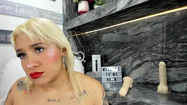 miss danika online show from February 2025 11:01:02 AM