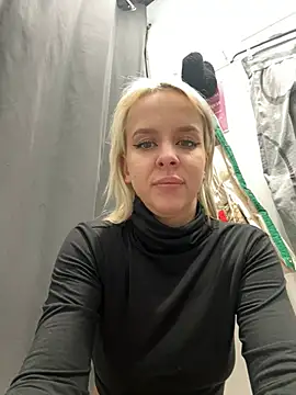 LikaCat online show from January 2025 07:24:01 AM