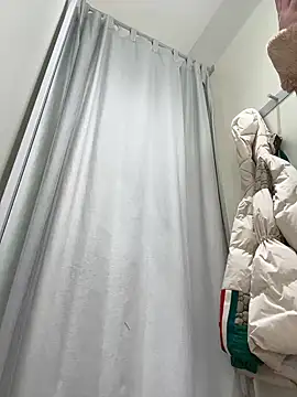 LikaCat online show from February 2025 07:15:01 AM