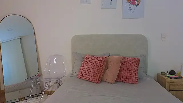 KristennBlue online show from February 2026 11:11:01 AM