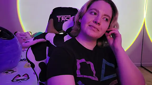 InternetFairy XO online show from February 2025 06:48:01 AM