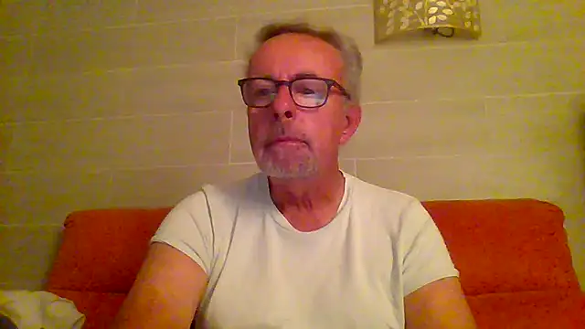 tuggy59 online show from December 2025 05:58:02 AM