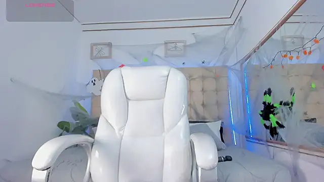 Alex cute77 online show from October 2025 11:36:01 AM