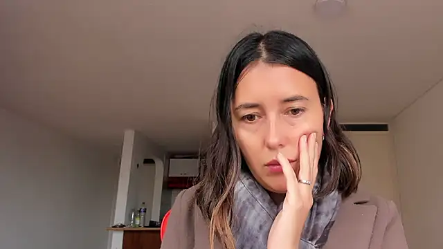 zoe jeane beker online show from February 2025 08:21:01 PM