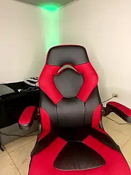 DereckCooperr online show from January 2026 03:00:02 AM