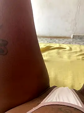 MariaLorenaah online show from October 2025 04:04:01 PM