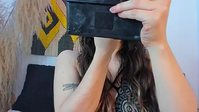 Katy Van online show from February 2025 05:01:01 AM