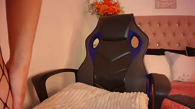 Katy Van online show from March 2025 05:32:01 AM