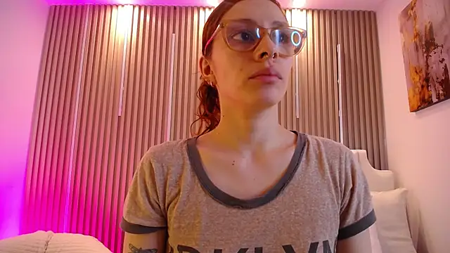 Katy Van online show from April 2026 08:40:01 PM