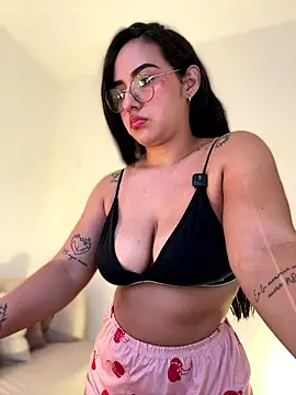 anniesweet02 online show from January 2026 01:48:01 PM