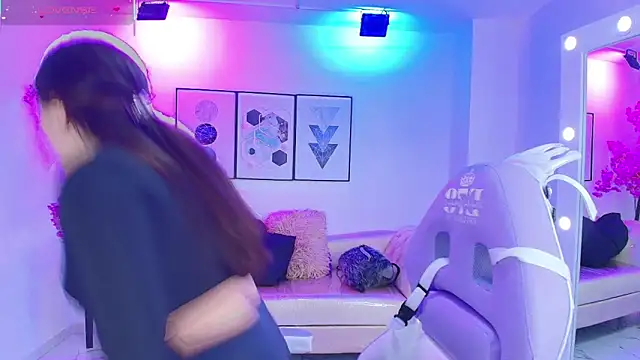 Isa reel online show from October 2025 07:38:01 PM