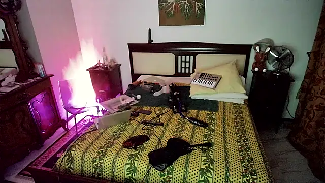 CharlotteVixxens online show from March 2026 11:16:01 PM