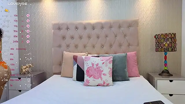 Snapshot of NatyQueen_ chatting on March 2025 01:19:02 PM NatyQueen online show from March 2025 01:19:02 PM