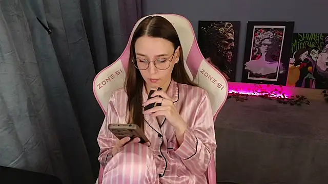 Snapshot of Sweet_frosti chatting on May 2026 03:57:02 AM Sweet frosti online show from May 2026 03:57:02 AM