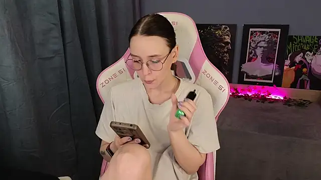 Snapshot of Sweet_frosti chatting on May 2026 03:22:02 AM Sweet frosti online show from May 2026 03:22:02 AM