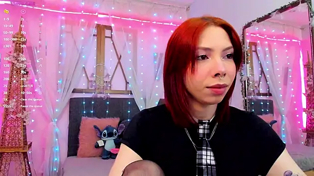Snapshot of laura_olssen chatting on October 2025 12:36:01 PM laura olssen online show from October 2025 12:36:01 PM