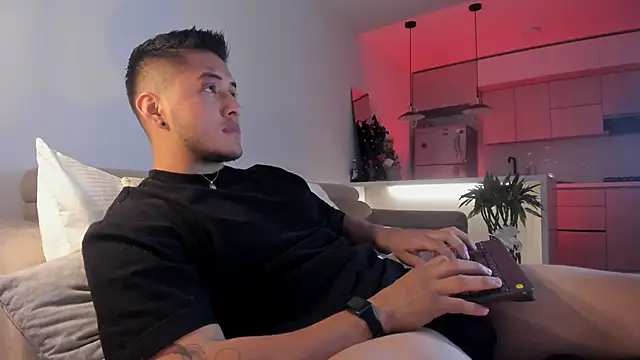 Snapshot of Chriskyle_ chatting on January 2025 04:02:01 AM Chriskyle  online show from January 2025 04:02:01 AM