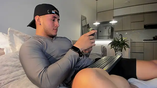 Snapshot of Chriskyle_ chatting on February 2025 02:44:02 AM Chriskyle  online show from February 2025 02:44:02 AM