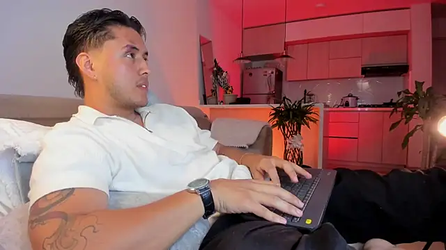 Chriskyle  online show from January 2026 02:16:02 AM