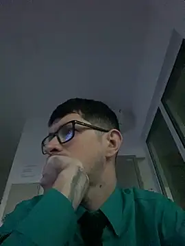 Juliano2289 online show from July 2026 11:47:01 AM